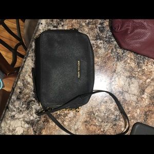 Black Michael Kors Crossbody